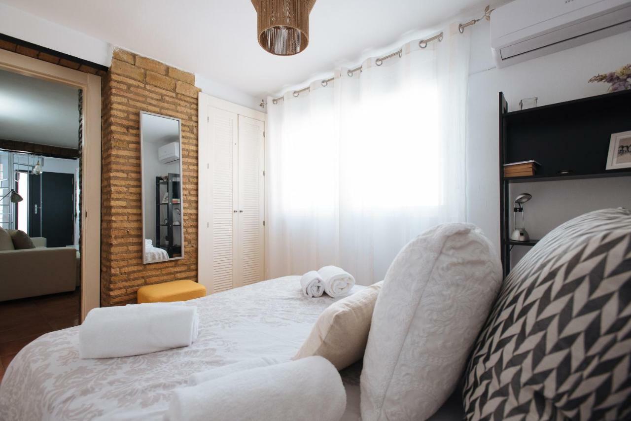 Cozy Attic With Terrace- 1Bd 1Bth- San Vicente Apartment Seville Exterior photo
