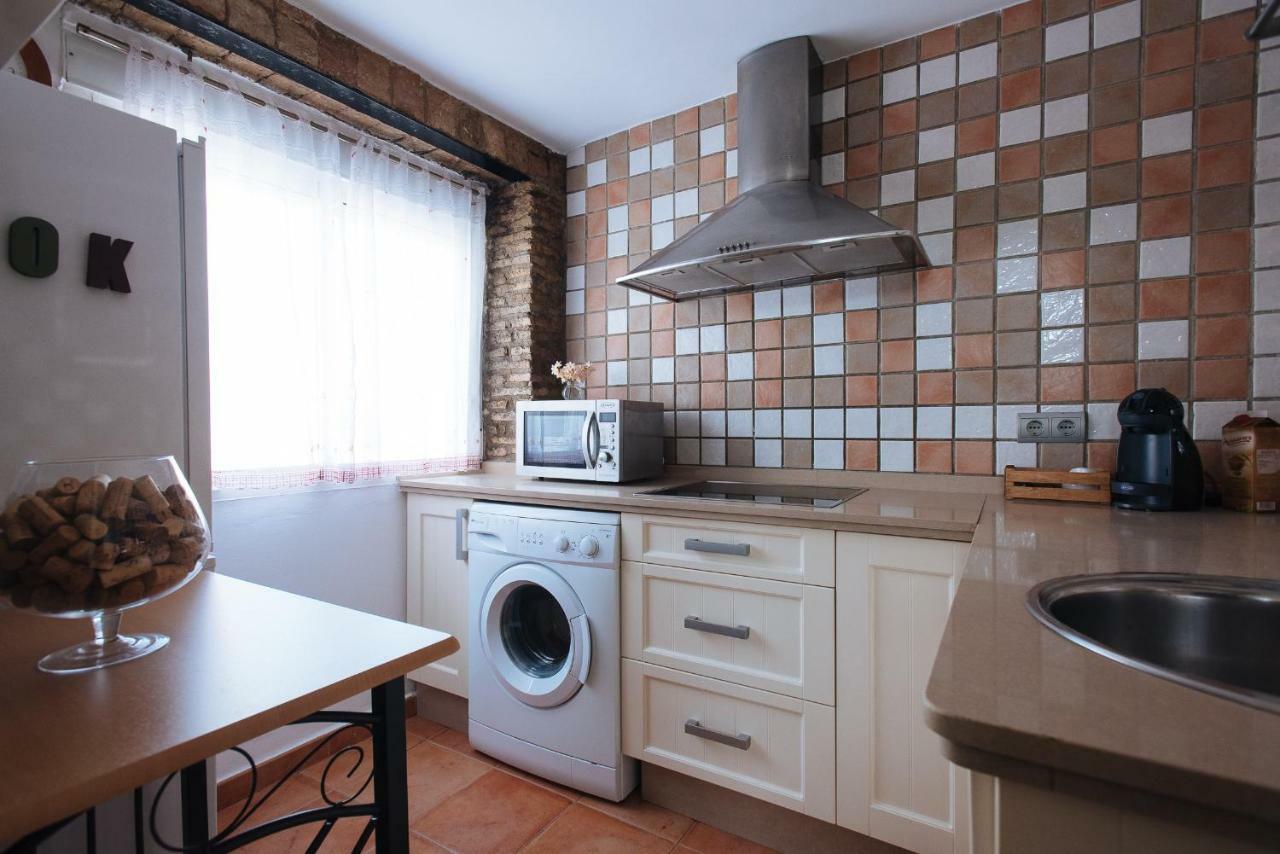Cozy Attic With Terrace- 1Bd 1Bth- San Vicente Apartment Seville Exterior photo