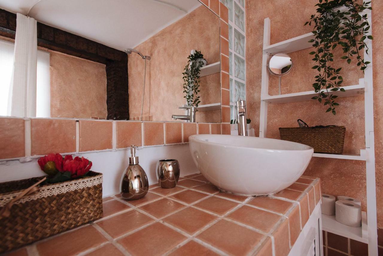 Cozy Attic With Terrace- 1Bd 1Bth- San Vicente Apartment Seville Exterior photo